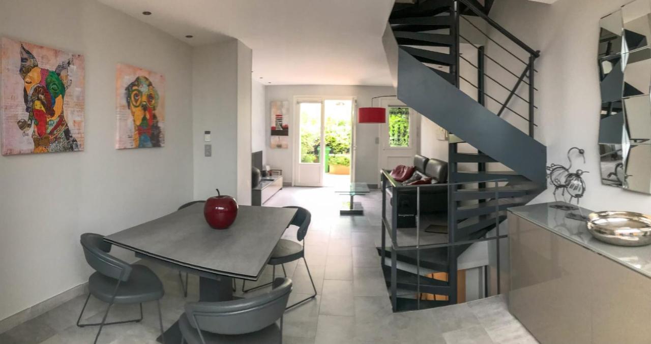 Charming Townhouse With Garden In The City Of Love París Exterior foto